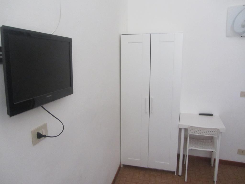 לידו די קאמאיורה Hotel Mirafiori חדר תמונה