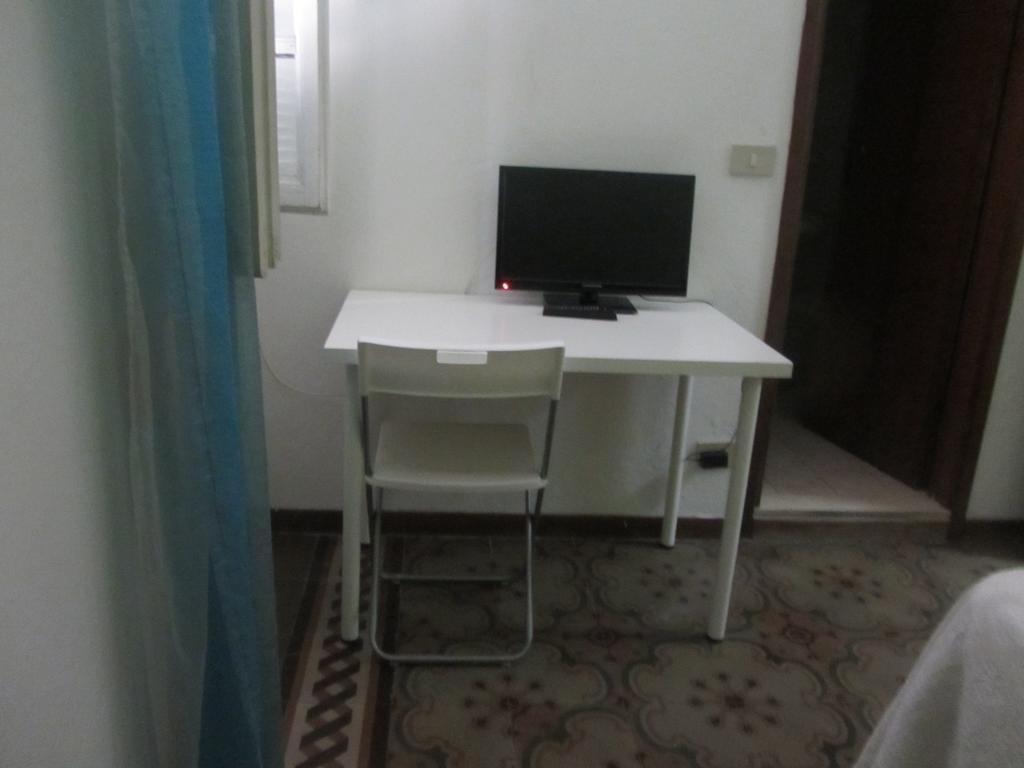 לידו די קאמאיורה Hotel Mirafiori חדר תמונה